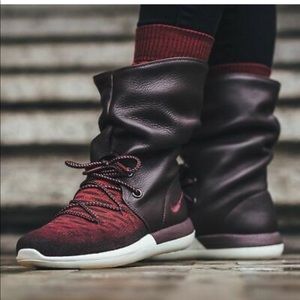 NIKE Roshe Two Hi Flyknit **PRICE FIRM**